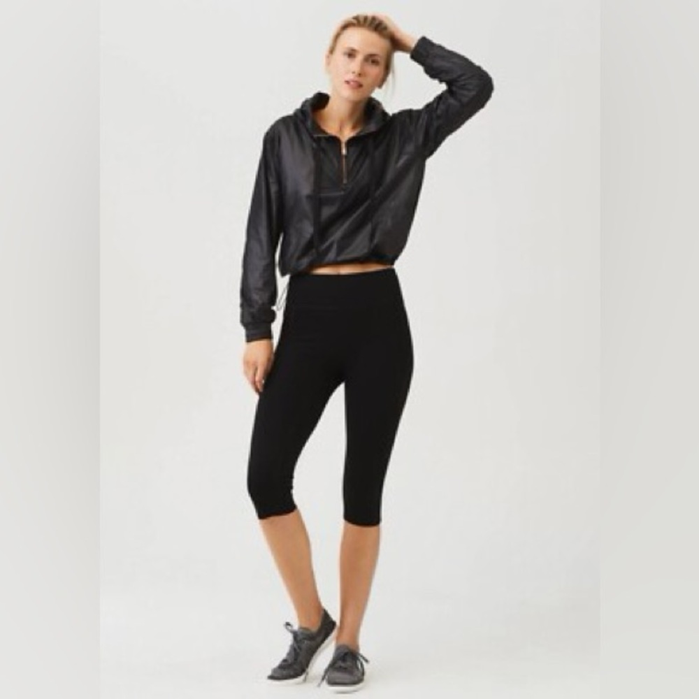 LOFT/Lou & Grey FORM Crop Leggings (High Impact) in black